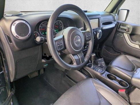Used 2015 Jeep Wrangler Sahara w/ Connectivity Group image 10