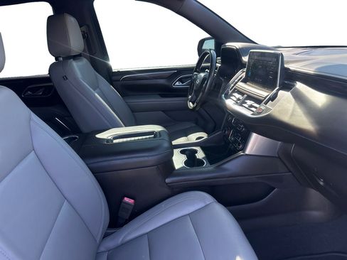 Used 2021 Chevrolet Tahoe Z71 w/ Z71 Signature Package image 17