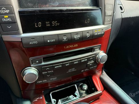 Used 2012 Lexus LS 460 AWD w/ Luxury Value Edition image 33