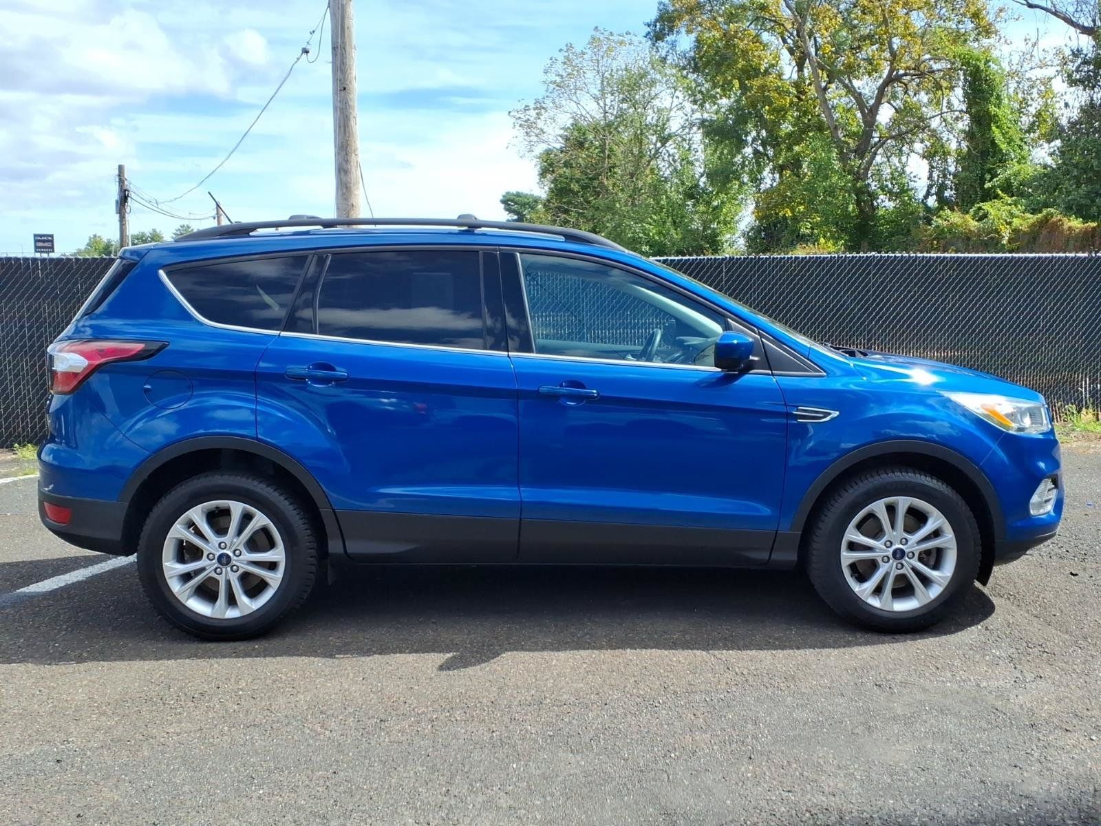 Used 2018 Ford Escape SEL AWD/4WD image 2