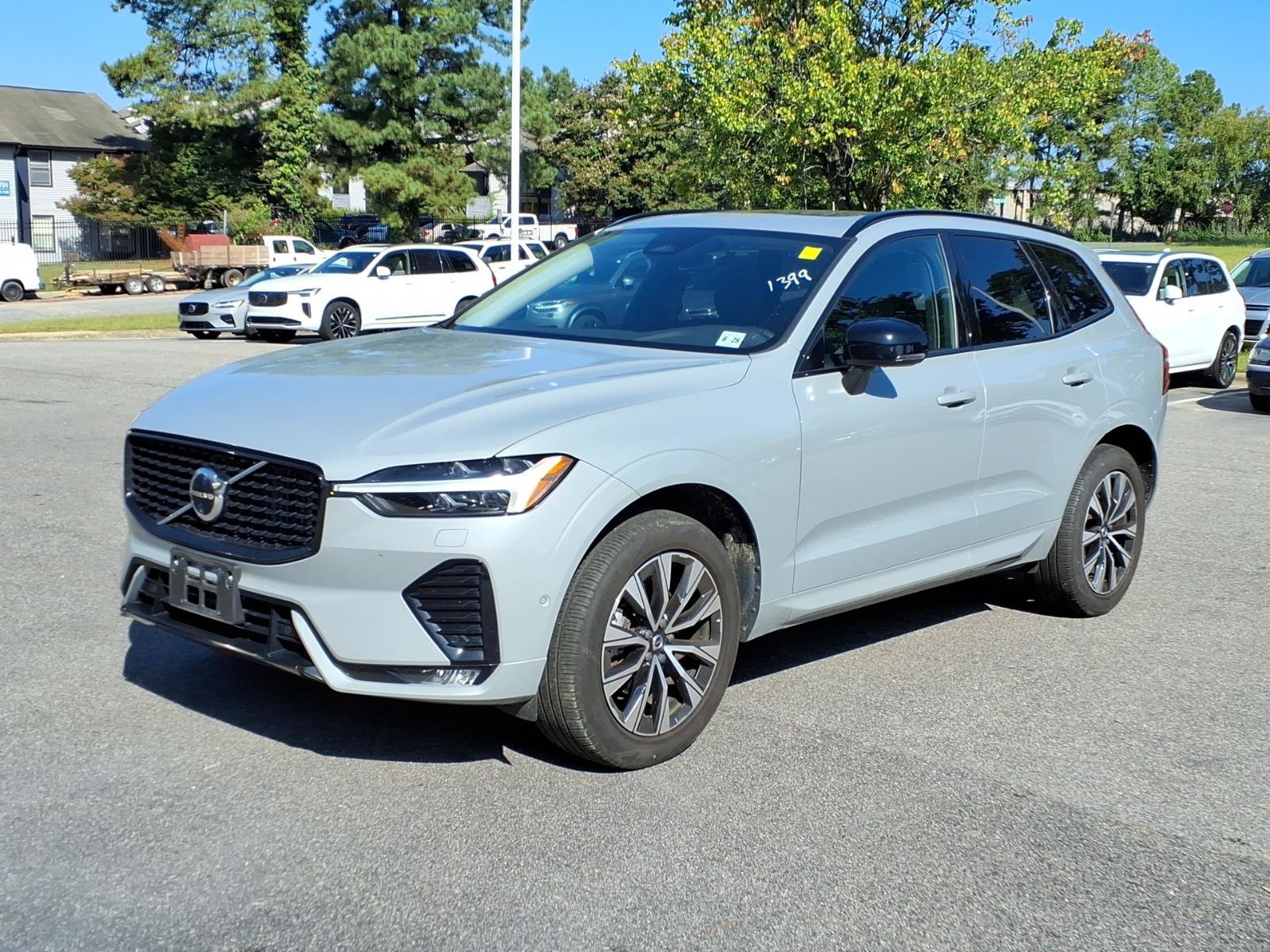 Used 2024 Volvo XC60 B5 Plus w/ Protection Package Premier AWD/4WD image 9