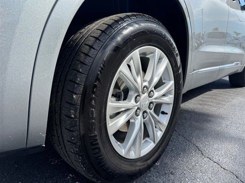 Used 2023 Cadillac XT6 Luxury FWD image 9