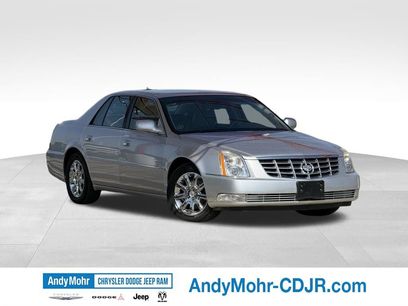 Used 2009 Cadillac DTS w/ Trunk Convenience Package