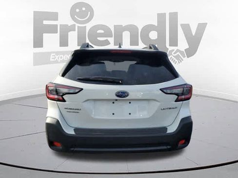 Used 2023 Subaru Outback Premium image 4