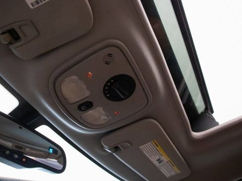 Used 2007 Saturn Aura XR w/ Premium Trim Pkg image 31