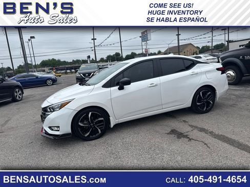Used 2024 Nissan Versa SR w/ Trunk Package FWD image 1