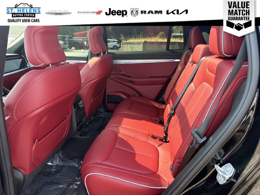 Used 2024 Jeep Wagoneer Limited AWD/4WD image 13