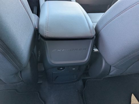 New 2026 Ford Explorer Active AWD/4WD image 15