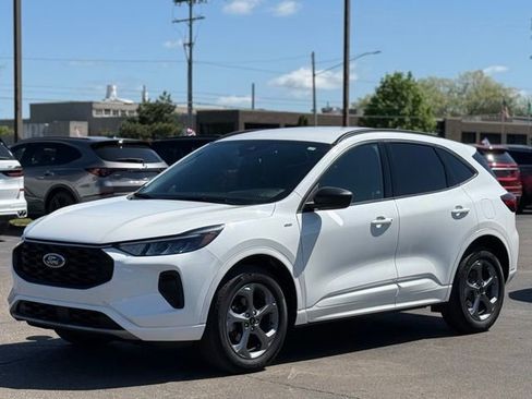 Certified 2023 Ford Escape ST-Line w/ Tech Pack #1 AWD/4WD image 33