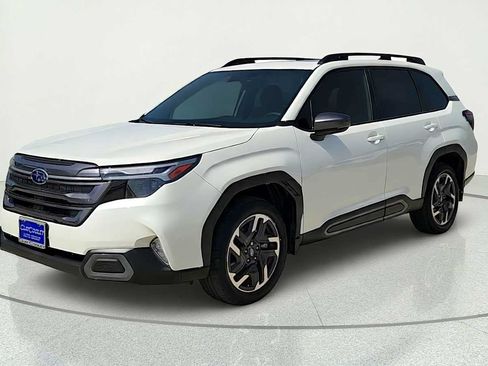 Used 2025 Subaru Forester Limited AWD/4WD image 3
