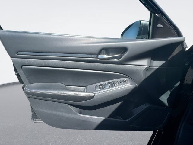 Certified 2024 Nissan Altima 2.5 SV FWD image 29