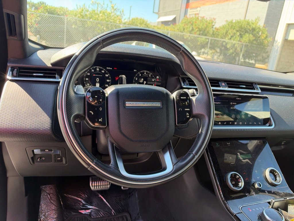 Used 2019 Land Rover Range Rover Velar R-Dynamic SE AWD/4WD image 16