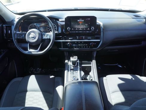 Certified 2025 Nissan Pathfinder SV AWD/4WD image 12