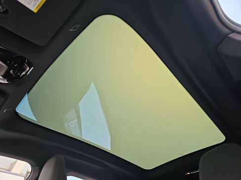 New 2026 BMW iX xDrive60 w/ Premium Package image 30