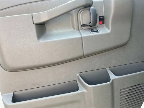 Used 2023 GMC Savana 2500 w/ Driver Convenience Package image 17