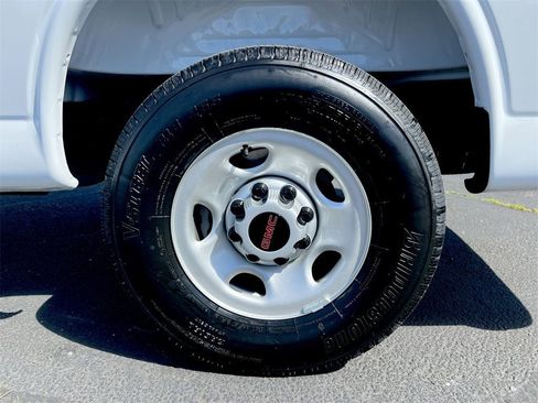 New 2025 GMC Savana 2500 w/ Communications Package image 25