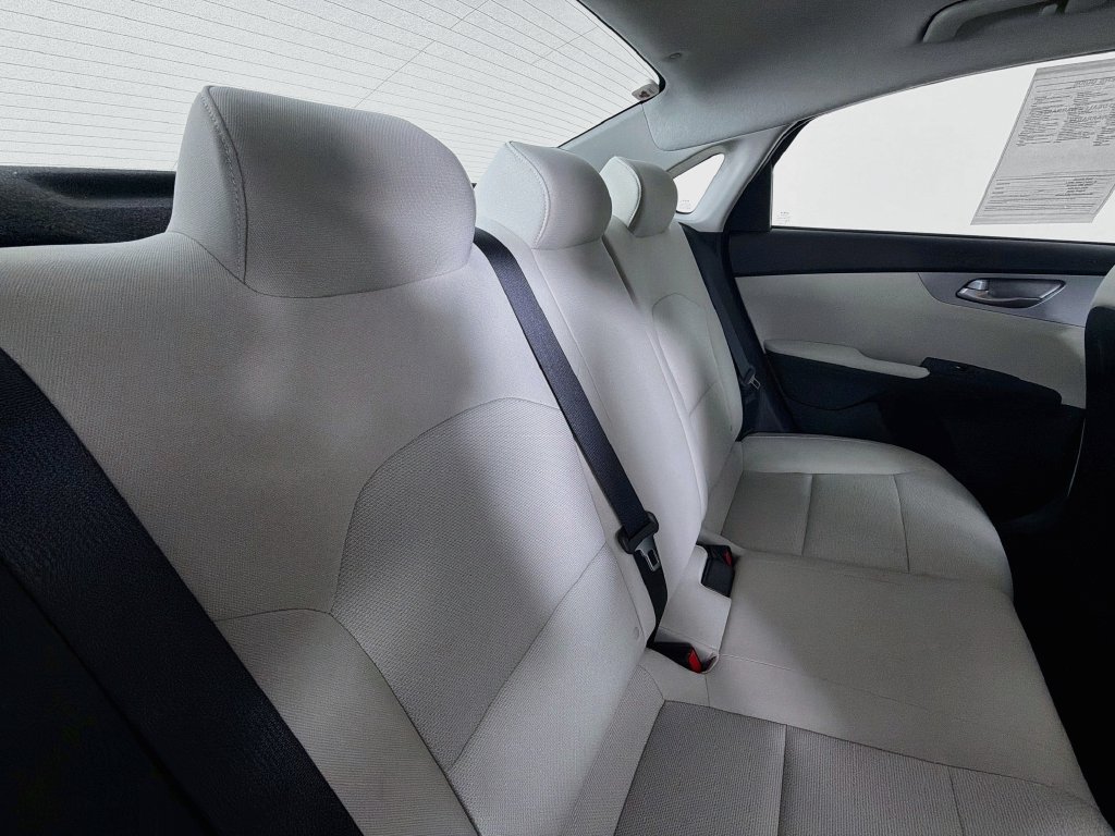 Certified 2023 Kia Forte LXS w/ LXS Technology Package FWD image 24
