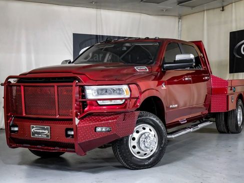 Used 2021 RAM 3500 Laramie image 4