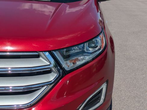 Used 2017 Ford Edge Titanium w/ Technology Package AWD/4WD image 12