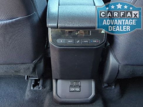 Used 2024 Toyota Highlander LE image 16