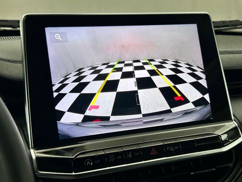 Used 2023 Jeep Compass Trailhawk image 31