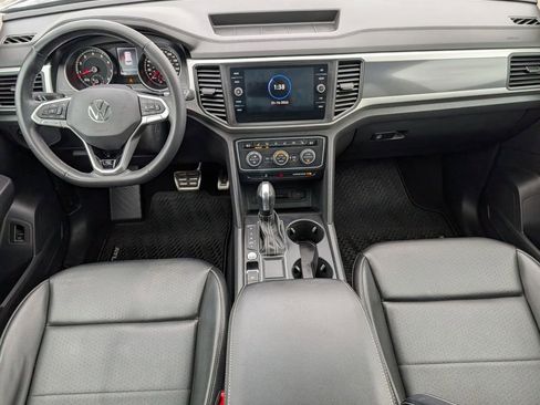 Used 2021 Volkswagen Atlas SE image 36