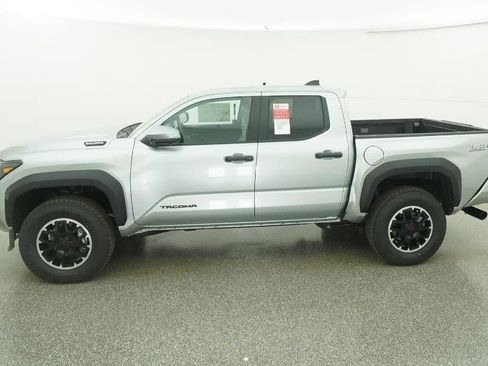 New 2025 Toyota Tacoma TRD Off-Road image 3
