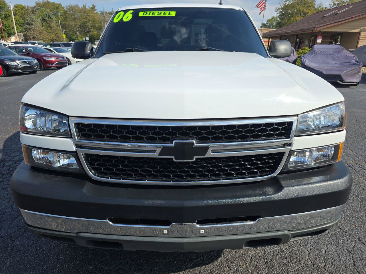 Used 2006 Chevrolet Silverado 2500 LT w/ Heavy-Duty Power Package AWD/4WD image 12