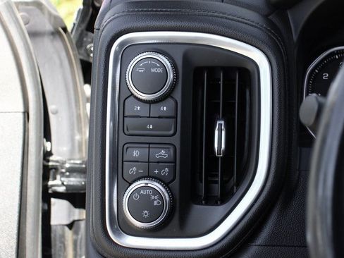 Used 2021 GMC Sierra 3500 SLE w/ SLE Value Package image 17