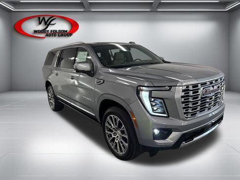 New 2026 GMC Yukon XL Denali w/ Sun & Power Step Package RWD image 3