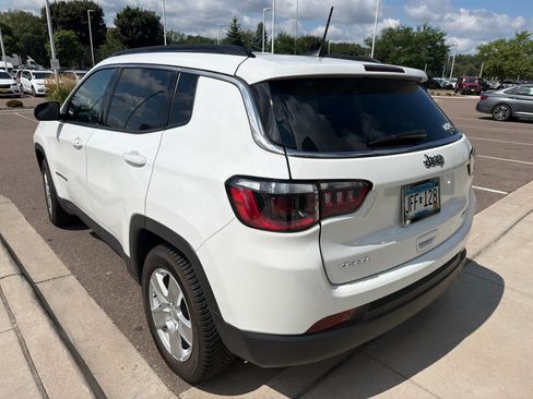 Used 2022 Jeep Compass Latitude AWD/4WD image 4