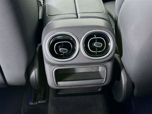 Certified 2025 Mercedes-Benz GLC 300 4MATIC image 28