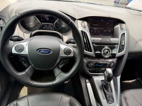 Used 2013 Ford Focus Titanium w/ Titanium Handling Pkg FWD image 19