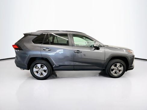 Used 2025 Toyota RAV4 XLE AWD/4WD image 10