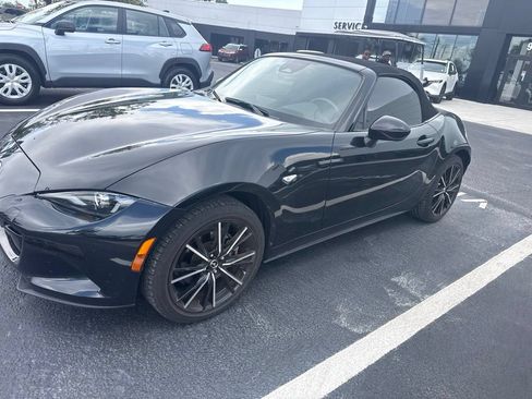 Used 2024 MAZDA MX-5 Miata Grand Touring RWD image 1