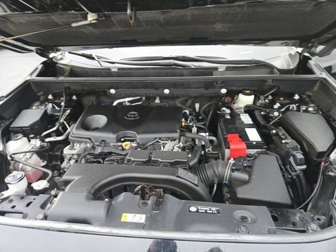 Used 2020 Toyota RAV4 XLE w/ Convenience Package AWD/4WD image 29