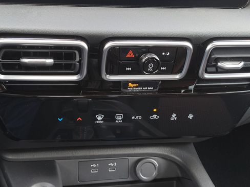 New 2027 Nissan Sentra SR w/ Floor Mat Package FWD image 22