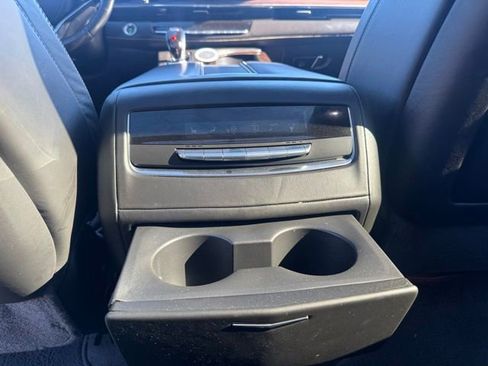 Used 2023 Cadillac Escalade Sport Platinum w/ LPO, ONYX Package AWD/4WD image 36