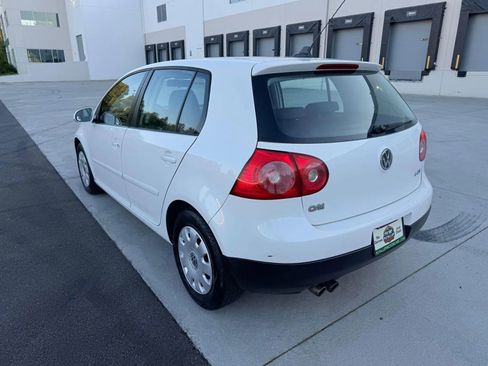 Used 2008 Volkswagen Rabbit 4-Door FWD image 3