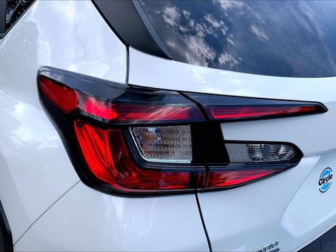 Certified 2025 Subaru Crosstrek 2.5i Premium AWD/4WD image 28