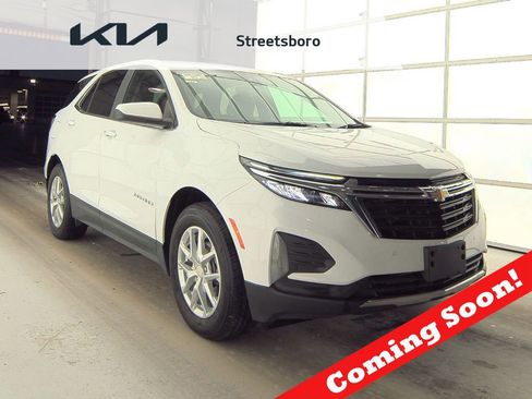 Used 2022 Chevrolet Equinox LT image 1