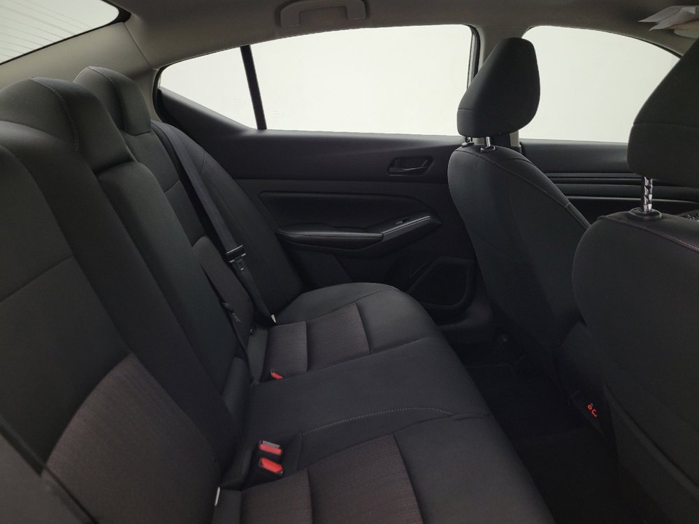 Used 2025 Nissan Altima 2.5 SV FWD image 19