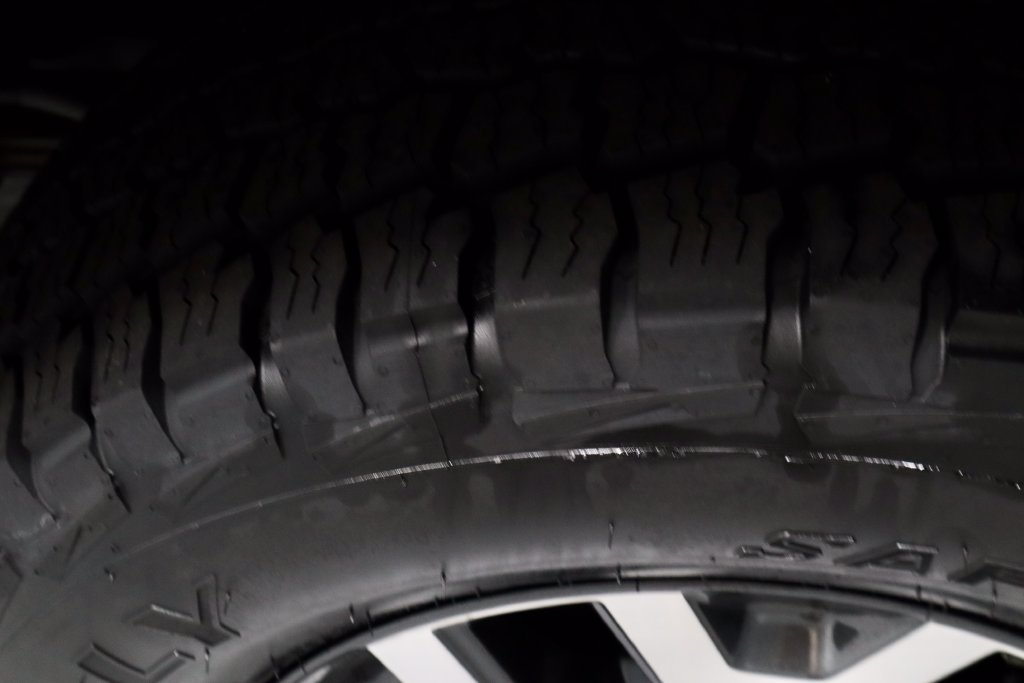 Used 2018 Toyota Tacoma TRD Off-Road AWD/4WD image 18