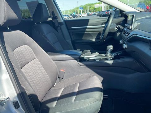 Used 2023 Nissan Altima 2.5 SV FWD image 25