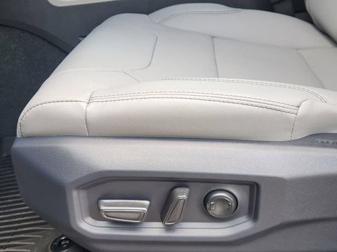 New 2026 Toyota Tundra Limited AWD/4WD image 26