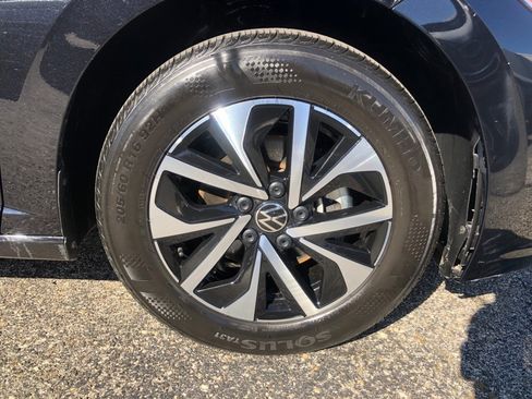 Used 2024 Volkswagen Jetta S image 9