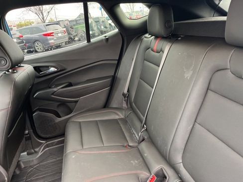 Used 2025 Chevrolet Trax RS w/ Sunroof Package image 14