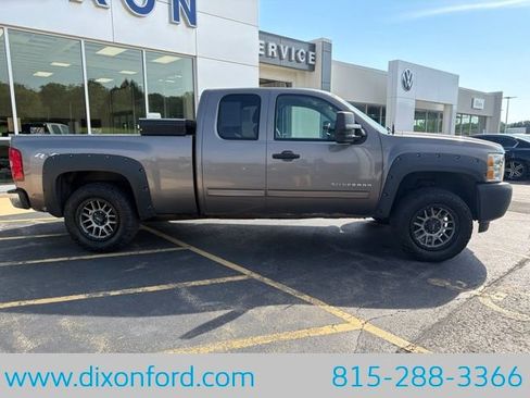 Used 2013 Chevrolet Silverado 1500 LT w/ All-Star Edition AWD/4WD image 9
