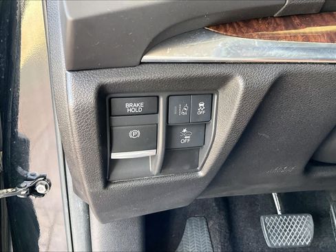 Used 2017 Acura MDX w/ Technology Package FWD image 33