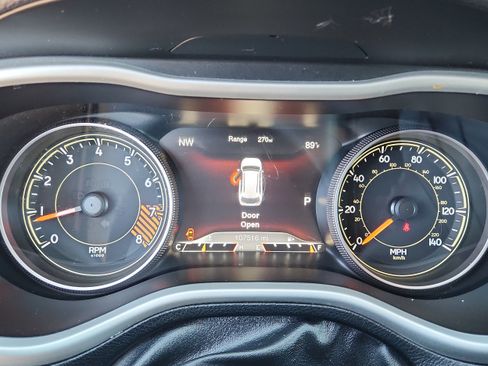 Used 2015 Jeep Cherokee Trailhawk w/ Comfort/Convenience Group AWD/4WD image 15